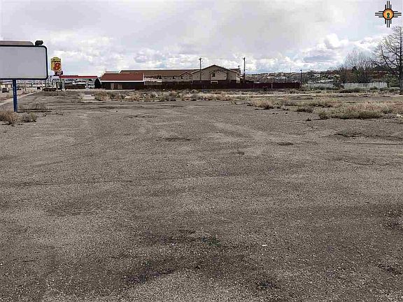 3rd image of 1805 W Highway 66