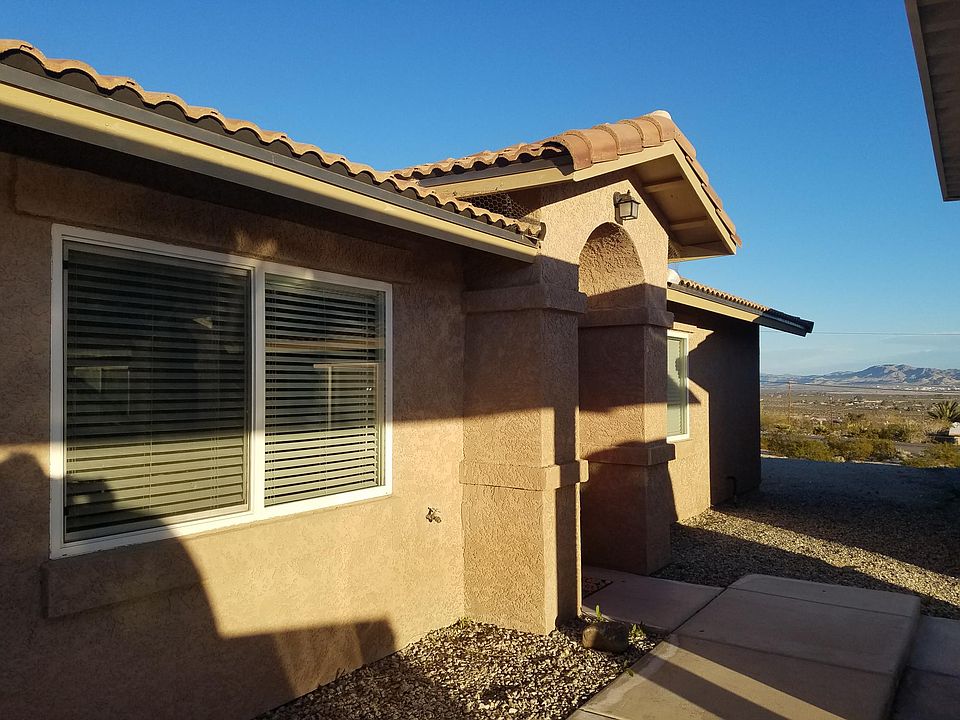 1st image of 73482 Desert Trail Dr APT 3