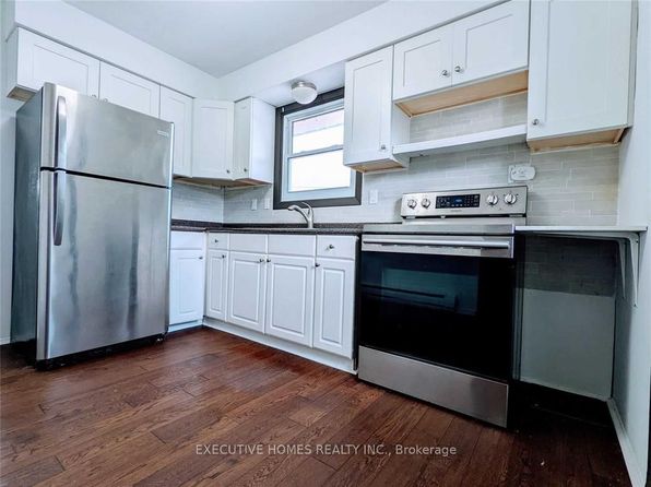 1525 Park Rd S #1, Oshawa, ON L1J 4K6