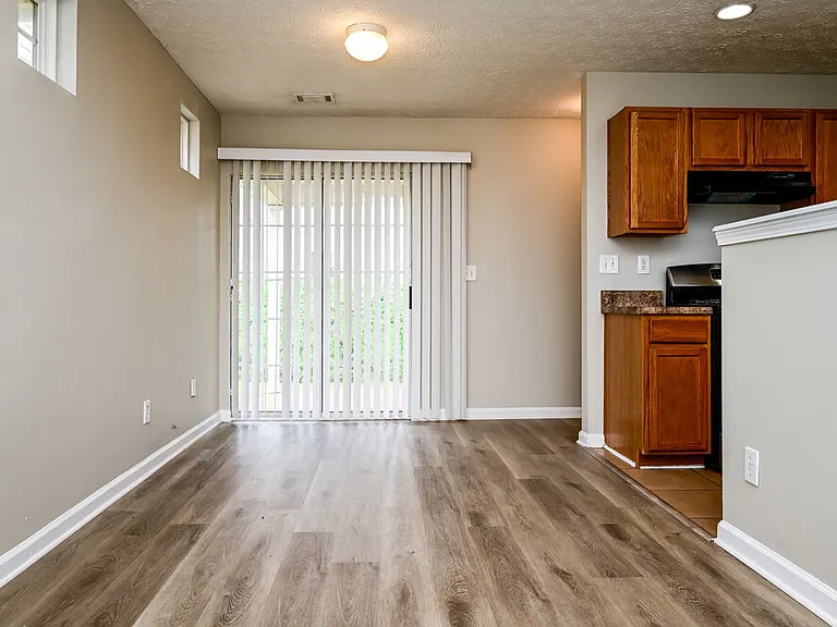 145 Meadowridge Dr — Photo 5