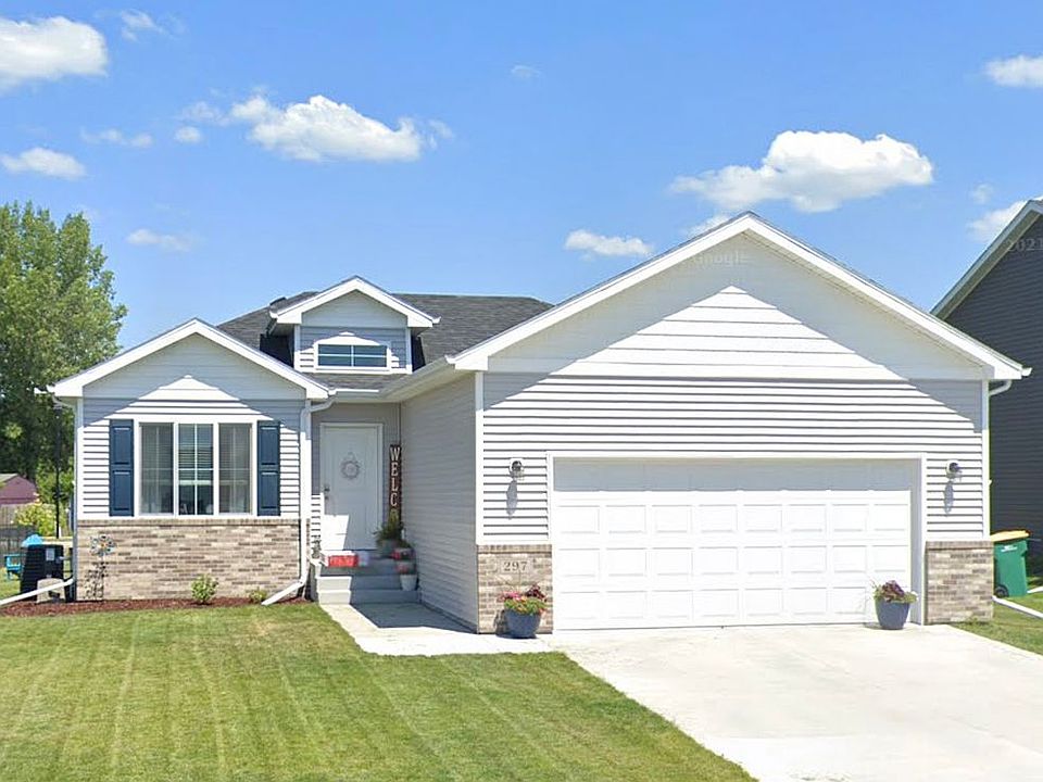 1st image of 297 Redwood Dr
