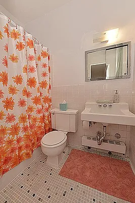 Sold by R New York | media 6