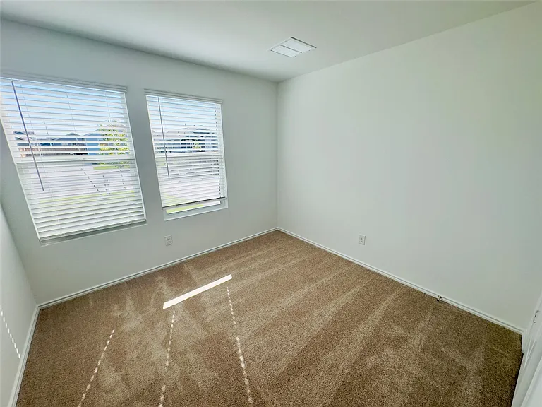 2210 Cyclone Dr — Photo 21