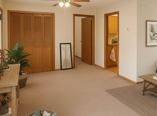 8801 35th St W APT 9, Minneapolis, MN 55426