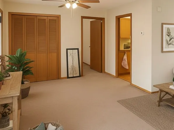 8801 W 35th St., St. Louis Park MN 55426, 8801 35th St W APT 9, Minneapolis, MN 55426