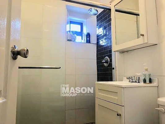 Rented by Mason Group LLC | media 7