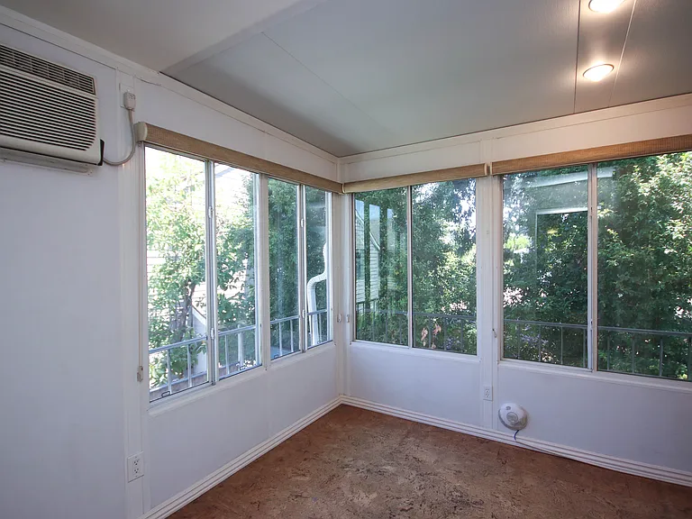 874 S Marengo Ave #10 — Photo 8