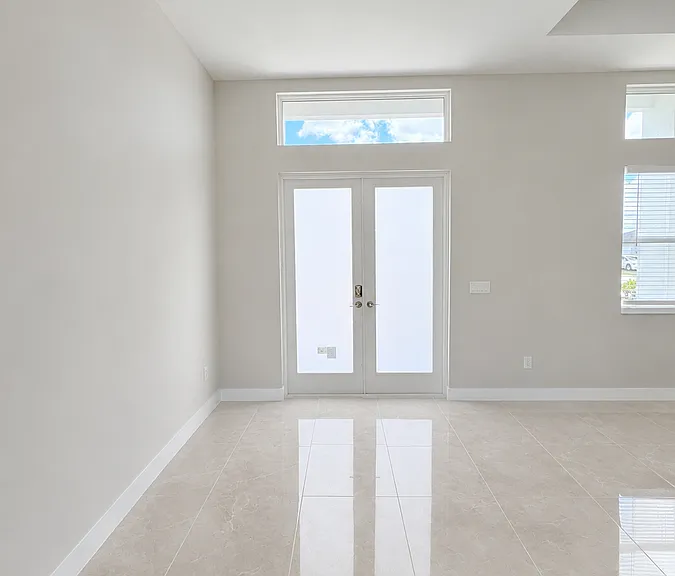 2116 NE 22nd Ave — Photo 3