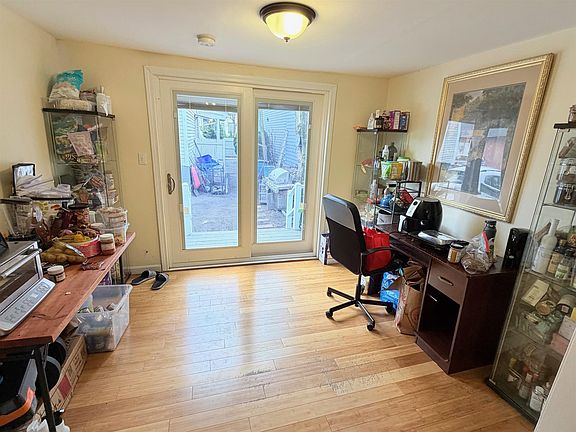 2nd image of 4 Saint Mary Rd #3