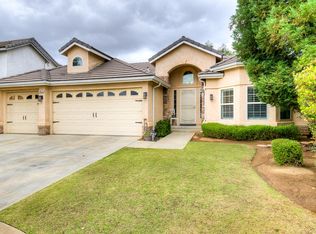 2853 N McKelvey Ave, Fresno, CA 93727