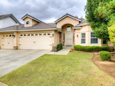 2853 N McKelvey Ave, Fresno, CA, 93727