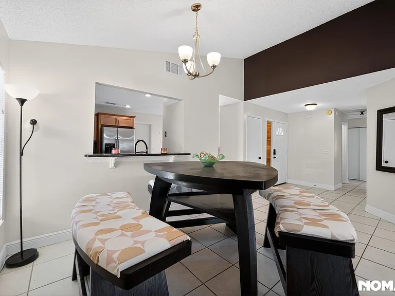 293 Chicago Woods Cir — Photo 6