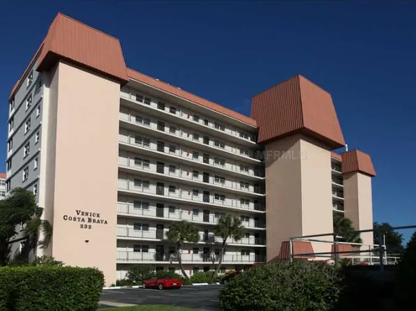 232 Saint Augustine Ave APT 305, Venice, FL 34285