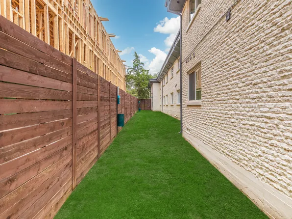 Garrett on the Green