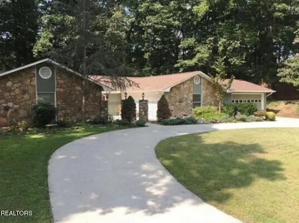 7941 Castlecomb Rd, Powell, TN 37849