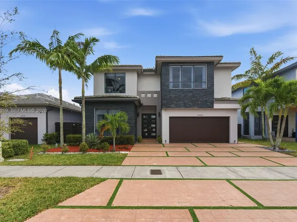 16044 SW 136th Way, Miami, FL 33196
