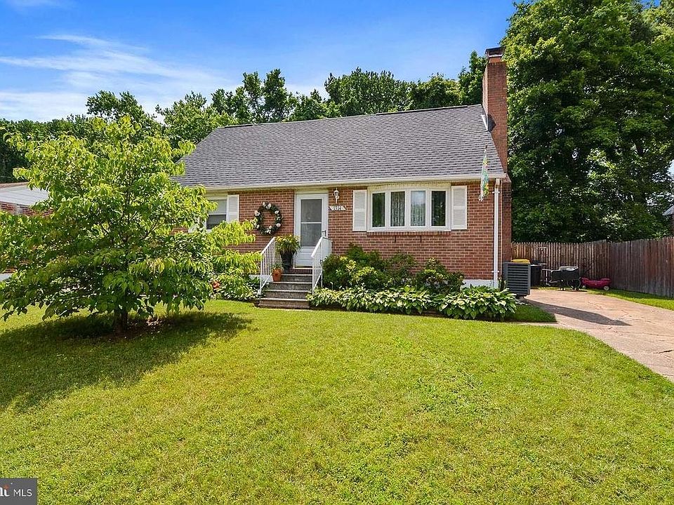 2nd image of 1314 Whitman Dr