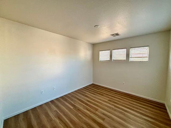 5th image of 4027 Open Door Dr