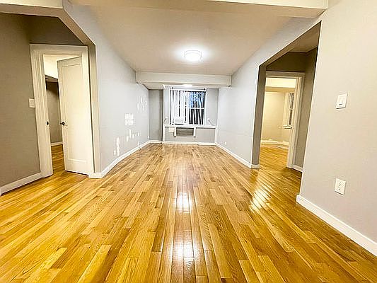2nd image of 4499 Henry Hudson Pkwy W #1A
