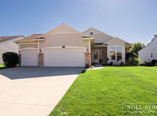 15 W Watershore Dr, Muskegon, MI 49444