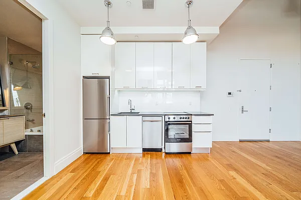 Rented by Nooklyn NYC LLC | media 77