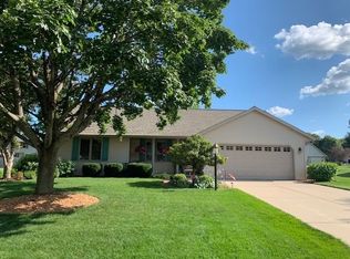 3099 Evergreen Ave, Green Bay, WI 54313