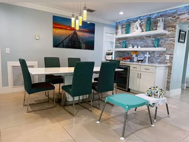 3 bed, 2.0 bath, $3,100 — Photo 3