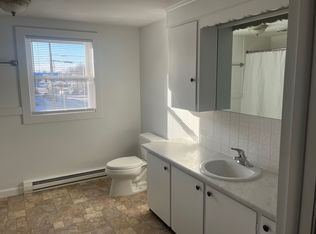 950 Shelburne Rd #1, South Burlington, VT 05403