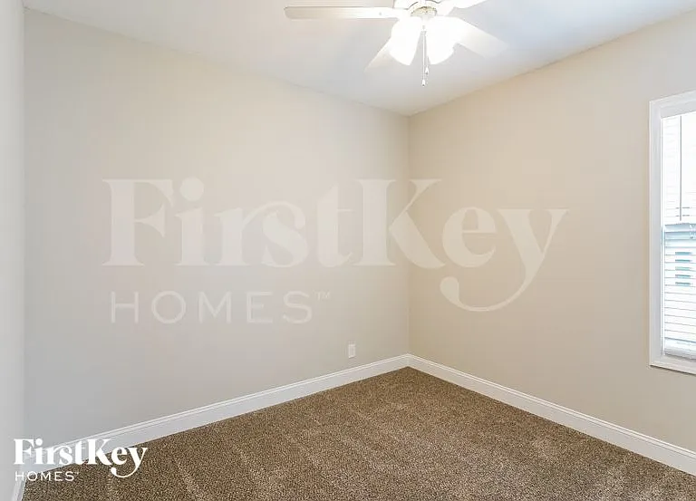 623 Alvin Rd — Photo 8