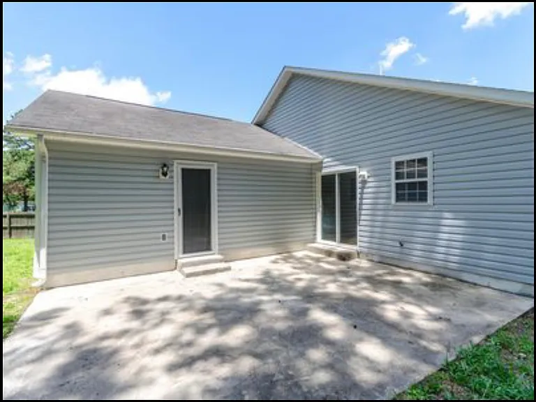 120 Waterfall Dr — Photo 9