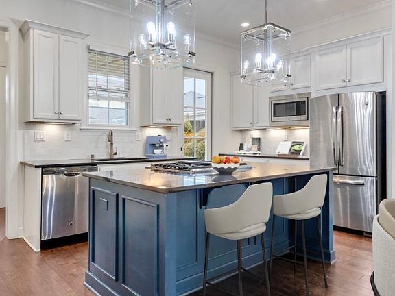 Chef's kitchen