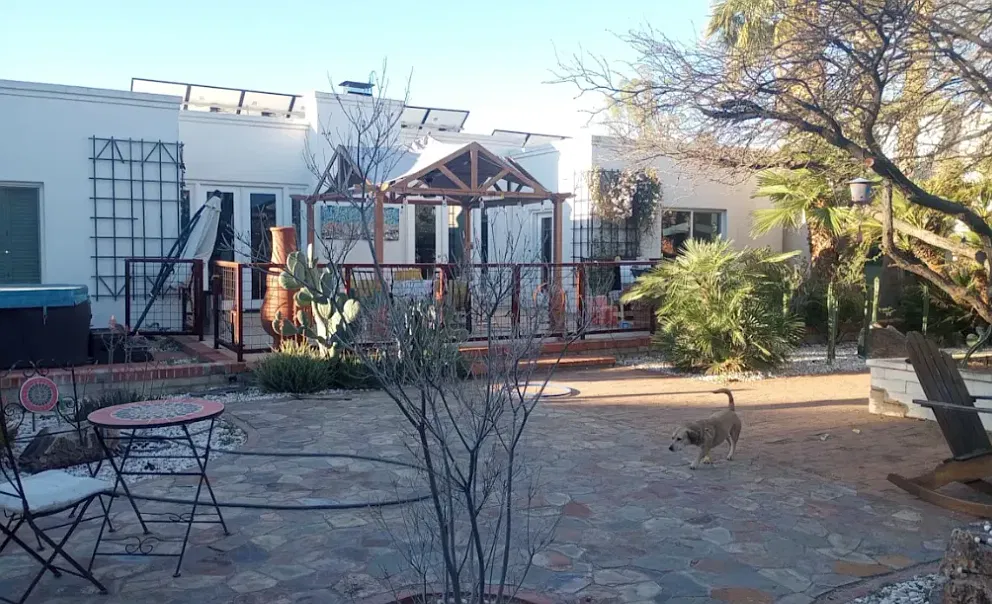 4 bed, 3200 sqft, $3,700 — Photo 2