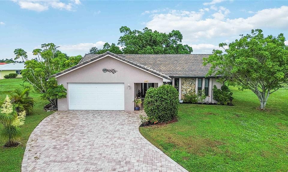 1st image of 2903 ROMA COURT