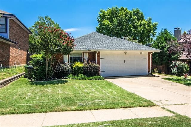 1st image of 1204 Hillwood Way