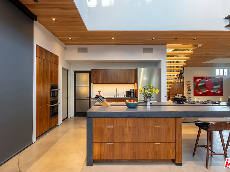 746 Marco Pl — Photo 37