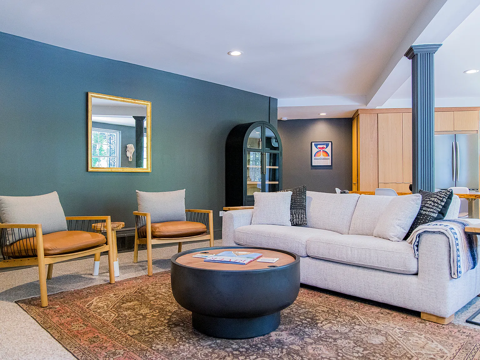 2 bed, 2.5 bath, 2270 sqft, $2,100 — Photo 4