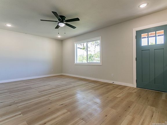 5th image of 502 HILLTOP AVE
