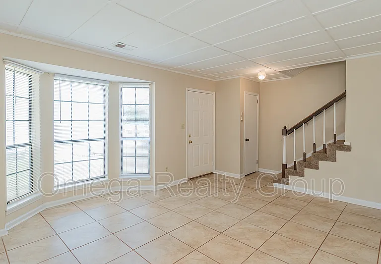 2364 Grayson Valley Cir — Photo 4