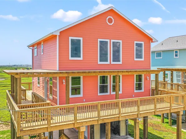 230 Bay Ave, Surfside Beach, TX 77541