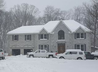 81 Townsend Rd, Wanaque, NJ 07465