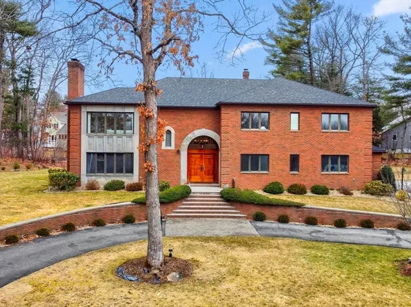 5 Crestwood Rd, North Reading, MA 01864