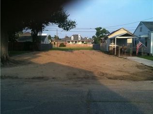 312 W Maple Ridge Dr, Metairie, LA 70001