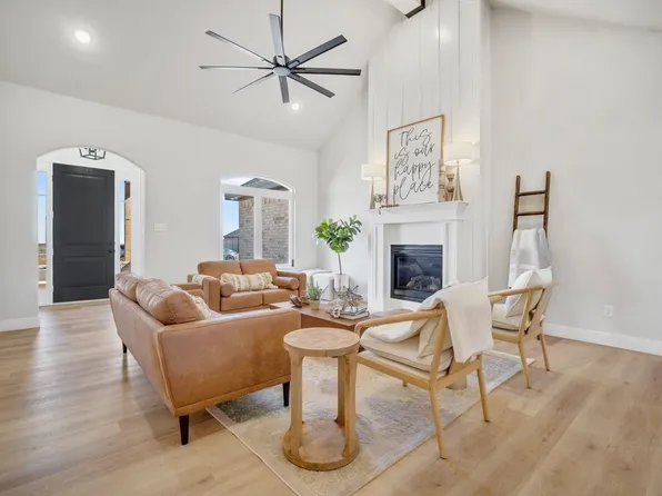505 Avenue V, Shallowater, TX 79363