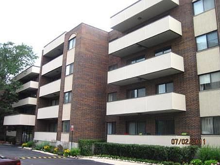 2nd image of 9240 Gross Point Rd APT 303A