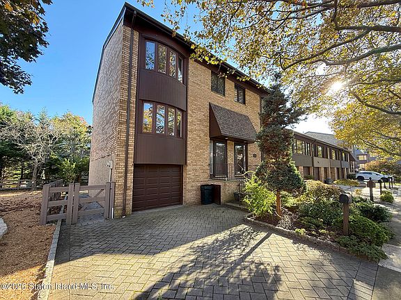 2nd image of 64 Claradon Ln