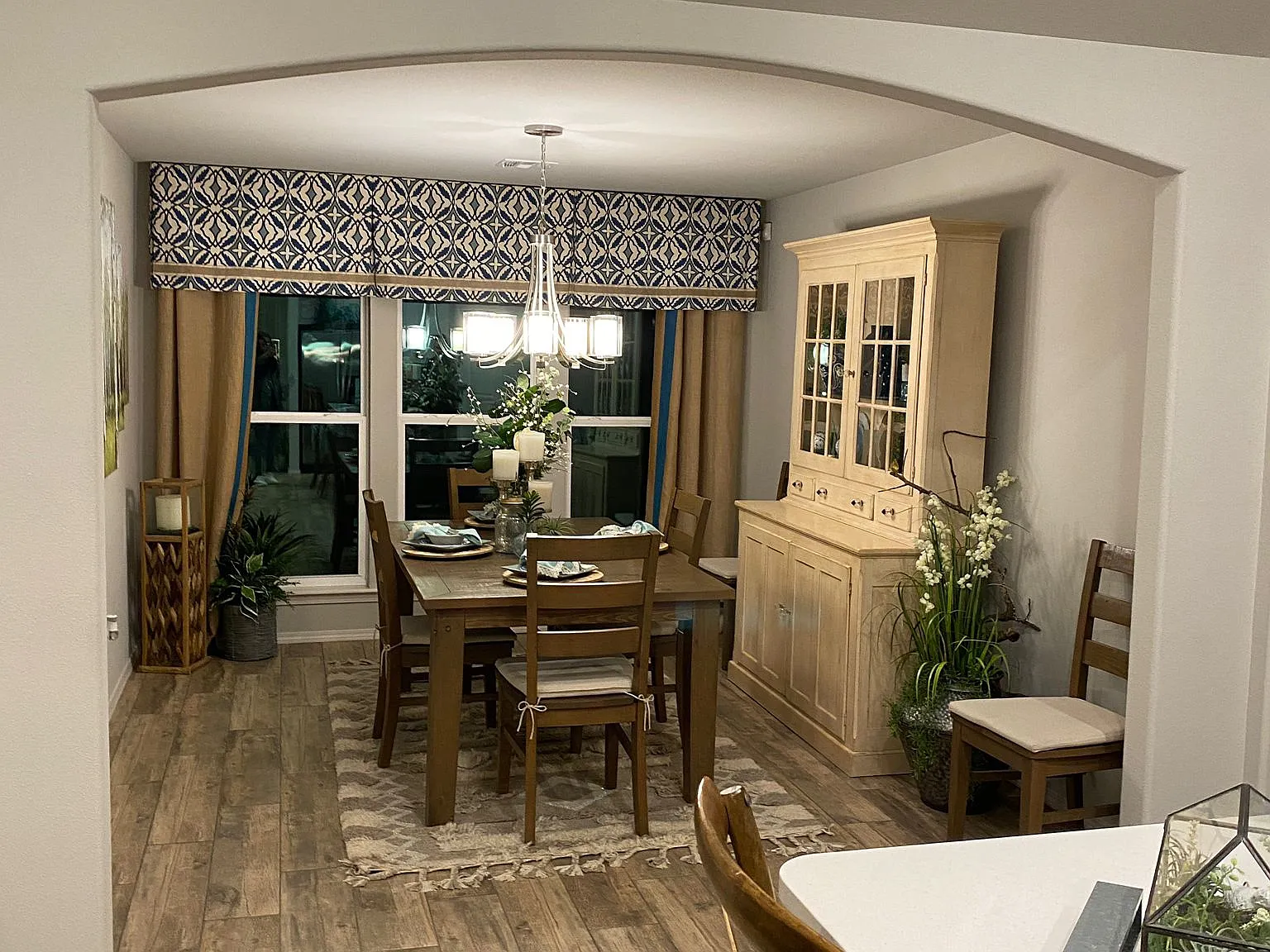 4 bed, 2143 sqft, $2,600 — Photo 3