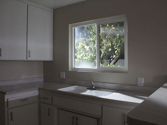 5th image of 349 N Clifford Ave #C