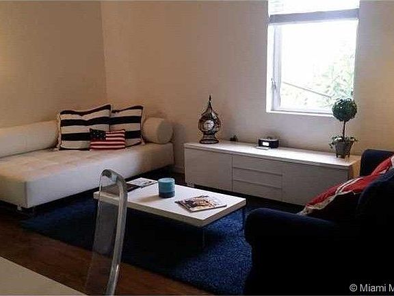 4th image of 1616 Euclid Ave APT 15