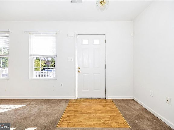 2nd image of 126 N Altamont Ave