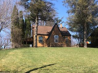 911 Blackmer Ave, Albert Lea, MN 56007